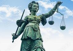 Bronzefigur von Justitia ohne verbundene Augen mit Schwert